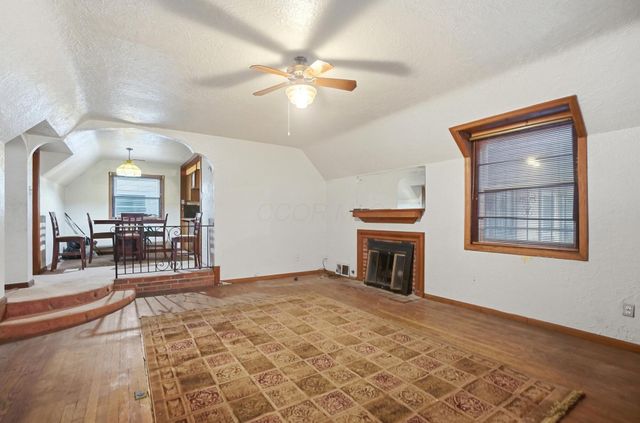 1089 Wellington Boulevard, Columbus, OH 43219