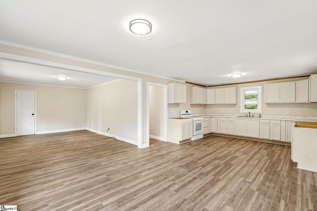 203 Maple Park Drive, Williamston, SC 29697