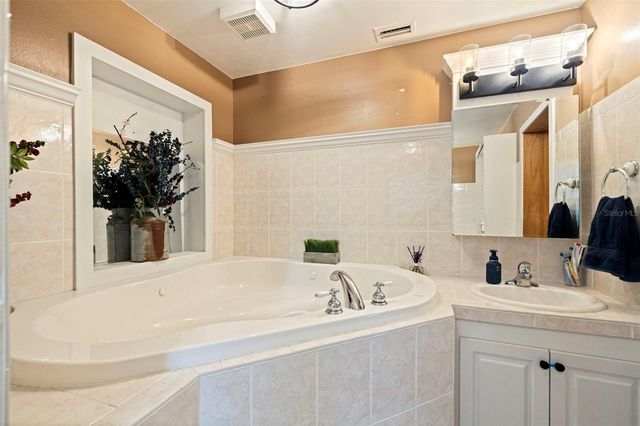 8701 64TH STREET N, Pinellas Park, FL 33782