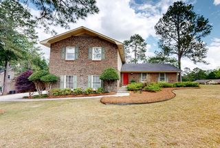 100 Larkspur Court, Dothan, AL 36303