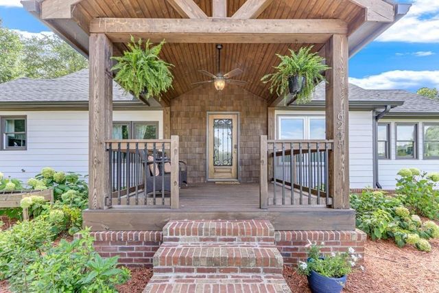 6303 Ben Parks Road, Murrayville, GA 30564