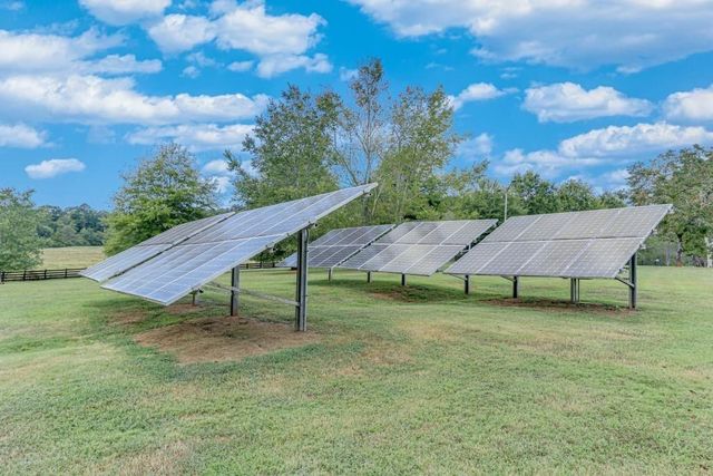 6303 Ben Parks Road, Murrayville, GA 30564