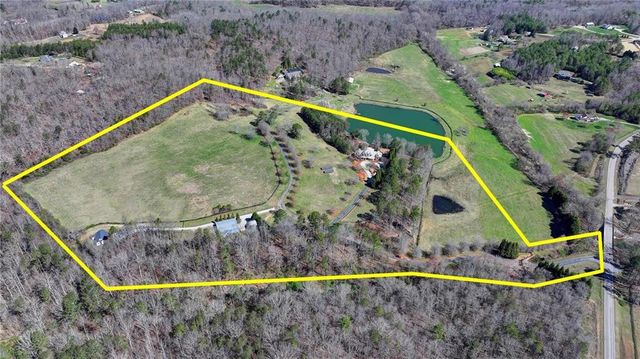 6303 Ben Parks Road, Murrayville, GA 30564