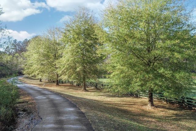 6303 Ben Parks Road, Murrayville, GA 30564