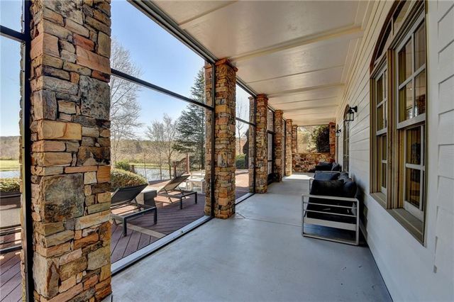 6303 Ben Parks Road, Murrayville, GA 30564