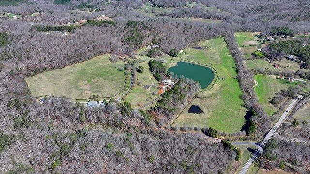 6303 Ben Parks Road, Murrayville, GA 30564