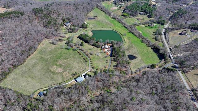 6303 Ben Parks Road, Murrayville, GA 30564