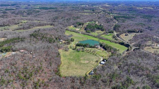 6303 Ben Parks Road, Murrayville, GA 30564