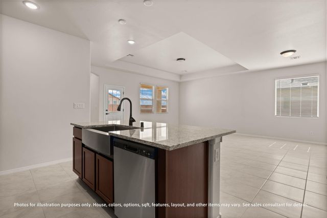 16 Calle Guaymas, Los Lunas, NM 87031