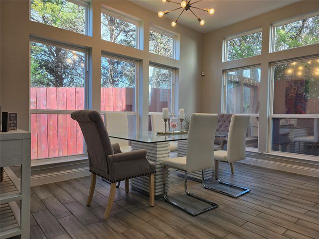 2831 Curvilinear Court, Dallas, TX 75227