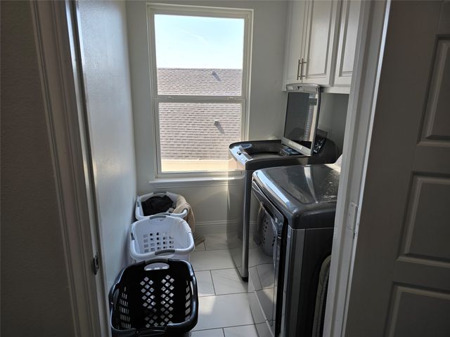 2831 Curvilinear Court, Dallas, TX 75227