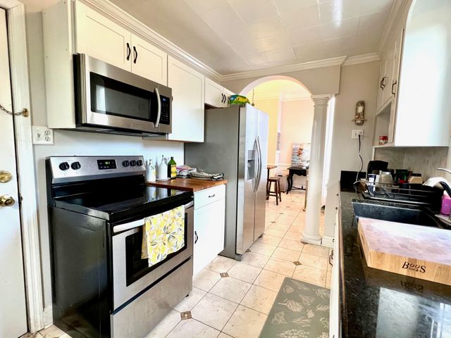 4662 Jenkins Avenue, North Charleston, SC 29405