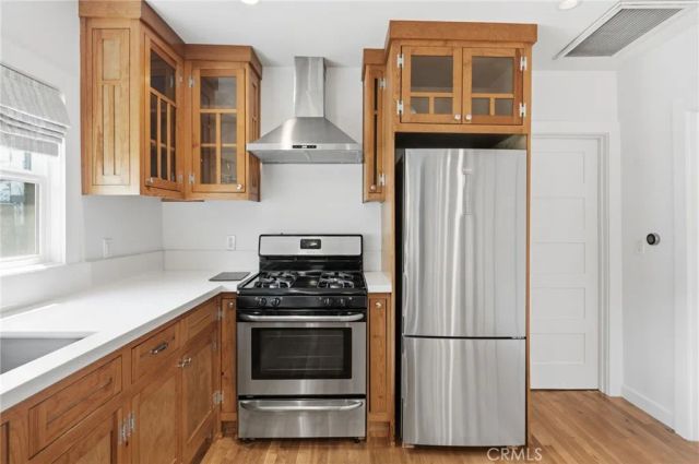 1105 N Hazard, Los Angeles, CA 90063