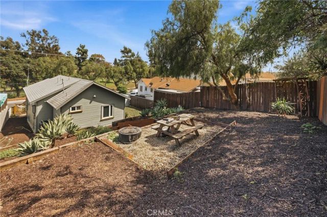 1105 N Hazard, Los Angeles, CA 90063