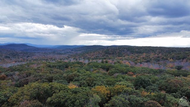 3 West Hill Rd., Austerlitz, NY 12017