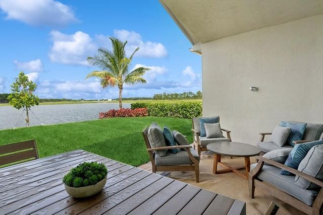 10184 NW Field Flower Trail 158, Port St Lucie, FL 34987