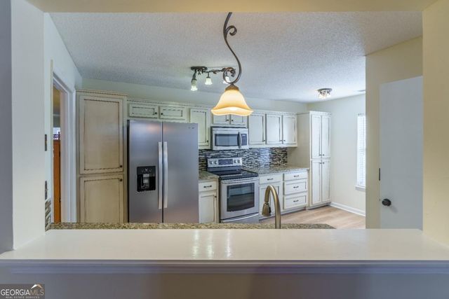 403 Mill Pond Road, Roswell, GA 30076