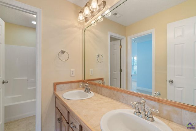 107 Rachael Lane, Warner Robins, GA 31088