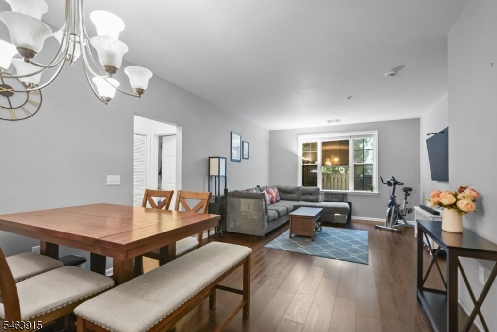 435 Van Houten Ave 102, Passaic City, NJ 07055 — exterior