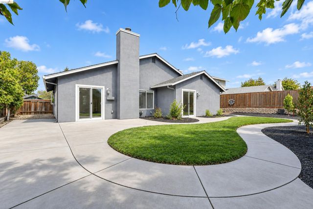 1335 Chianti Way, Oakley, CA 94561