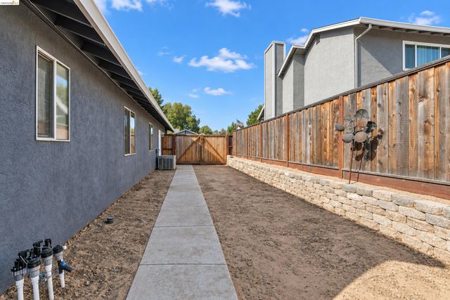 1335 Chianti Way, Oakley, CA 94561