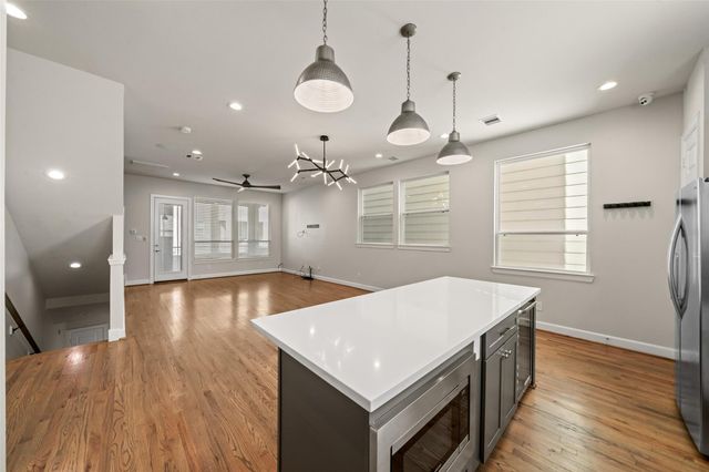 2779 Clinton Drive, Houston, TX 77020
