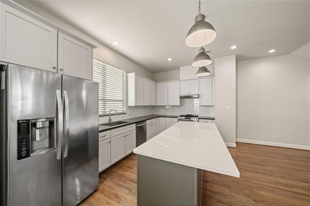 2779 Clinton Drive, Houston, TX 77020