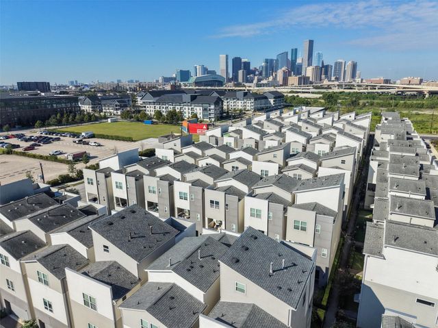 2779 Clinton Drive, Houston, TX 77020