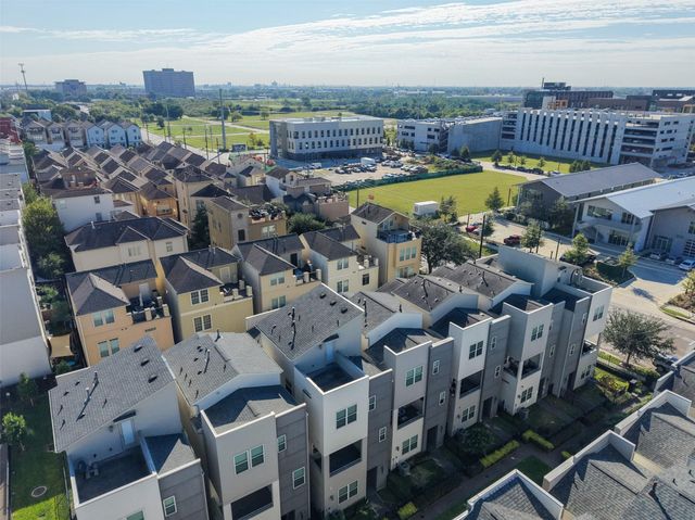 2779 Clinton Drive, Houston, TX 77020