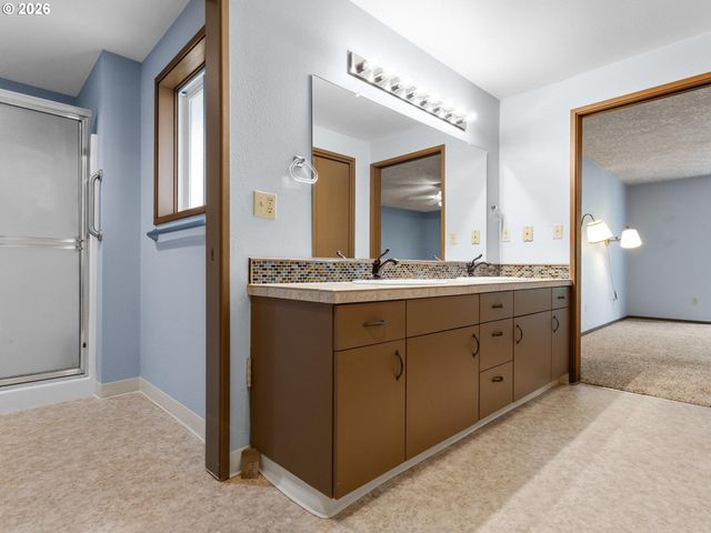 3300 Ne 164TH St W1, Ridgefield, WA 98642