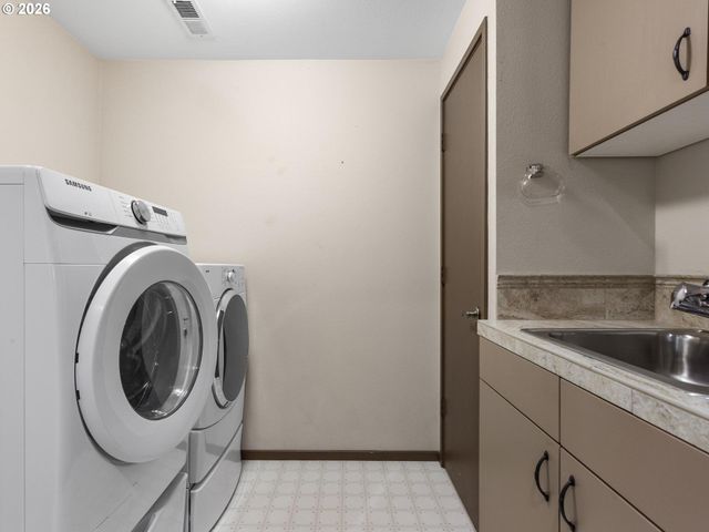 3300 Ne 164TH St W1, Ridgefield, WA 98642