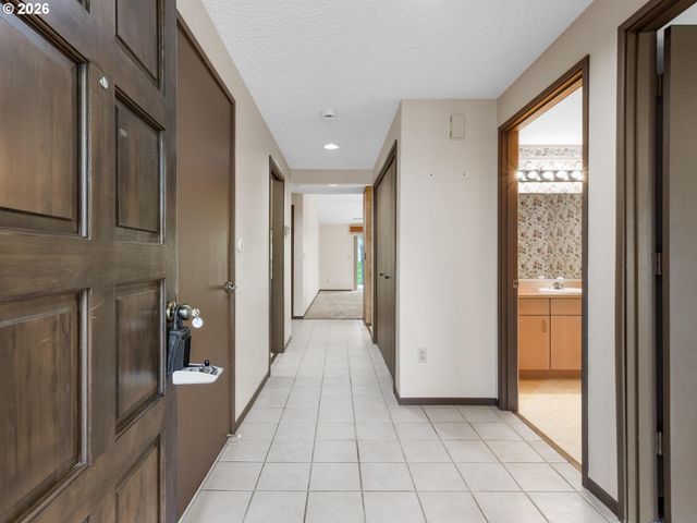 3300 Ne 164TH St W1, Ridgefield, WA 98642