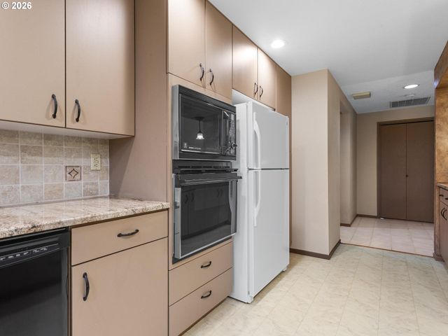 3300 Ne 164TH St W1, Ridgefield, WA 98642