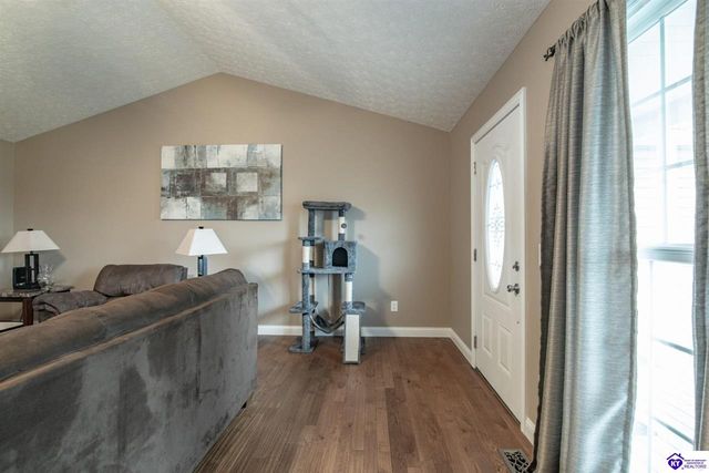 16 Sarah Court, Rineyville, KY 40162