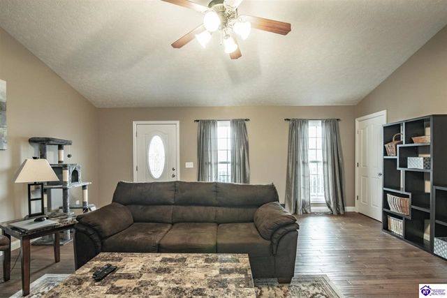 16 Sarah Court, Rineyville, KY 40162