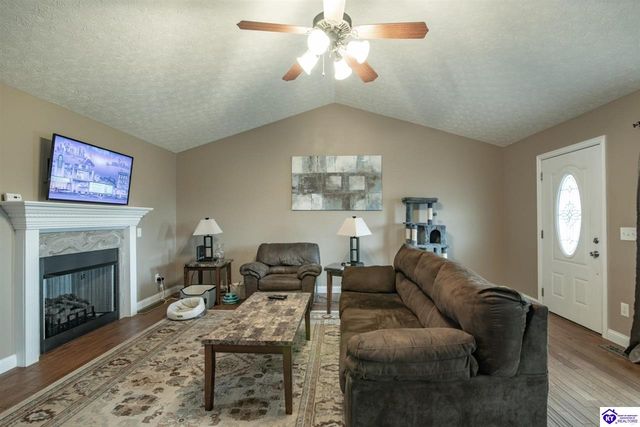 16 Sarah Court, Rineyville, KY 40162