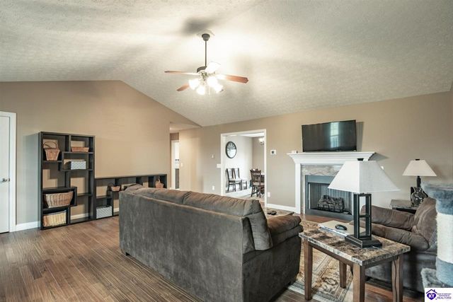 16 Sarah Court, Rineyville, KY 40162