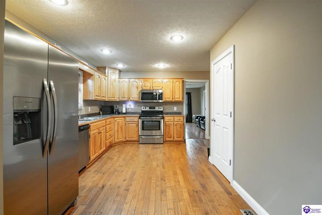 16 Sarah Court, Rineyville, KY 40162