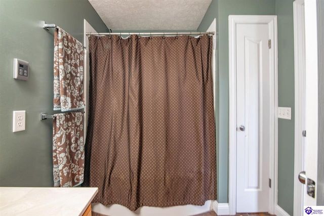 16 Sarah Court, Rineyville, KY 40162