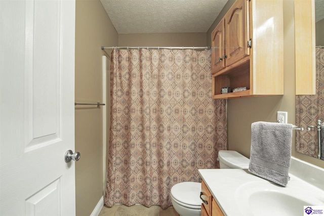 16 Sarah Court, Rineyville, KY 40162