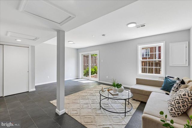 3978 WILCOXSON DR, Fairfax, VA 22031