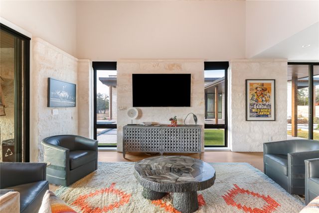 5579 County Road 2013, Glen Rose, TX 76690