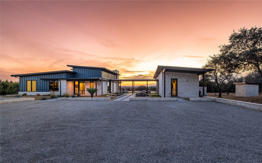 5579 County Road 2013, Glen Rose, TX 76690