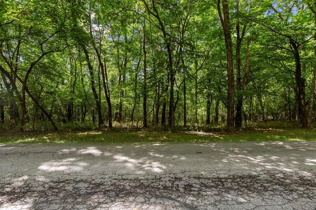 18520 Hawks Hill Road, Wildwood, MO 63069