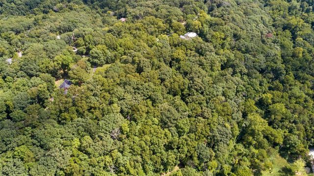 18520 Hawks Hill Road, Wildwood, MO 63069