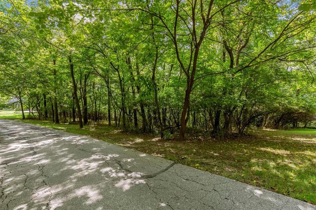18520 Hawks Hill Road, Wildwood, MO 63069