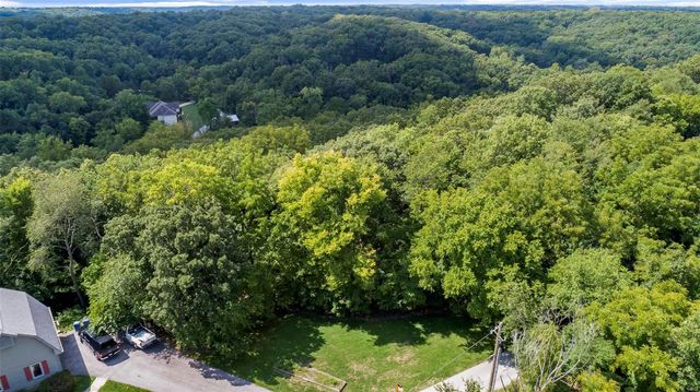 18520 Hawks Hill Road, Wildwood, MO 63069