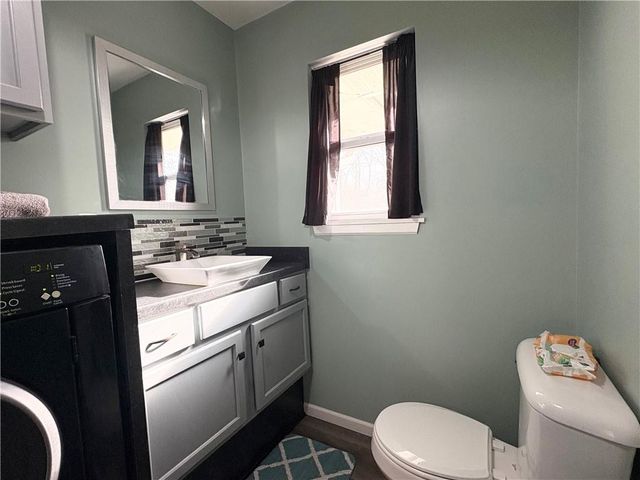 103 W Locust Street, Archie, MO 64725