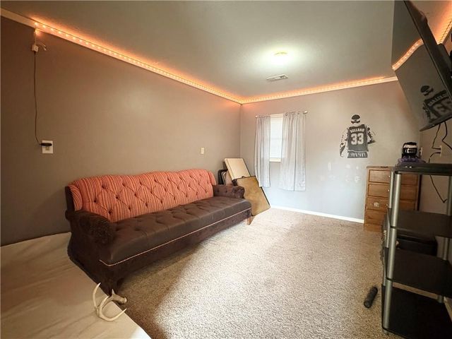 103 W Locust Street, Archie, MO 64725