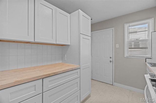 7431 Esterbrook Drive, St Louis, MO 63136